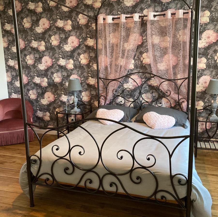 Chateau De La Bouchatte Chambre Les Roses Chazemais Kültér fotó