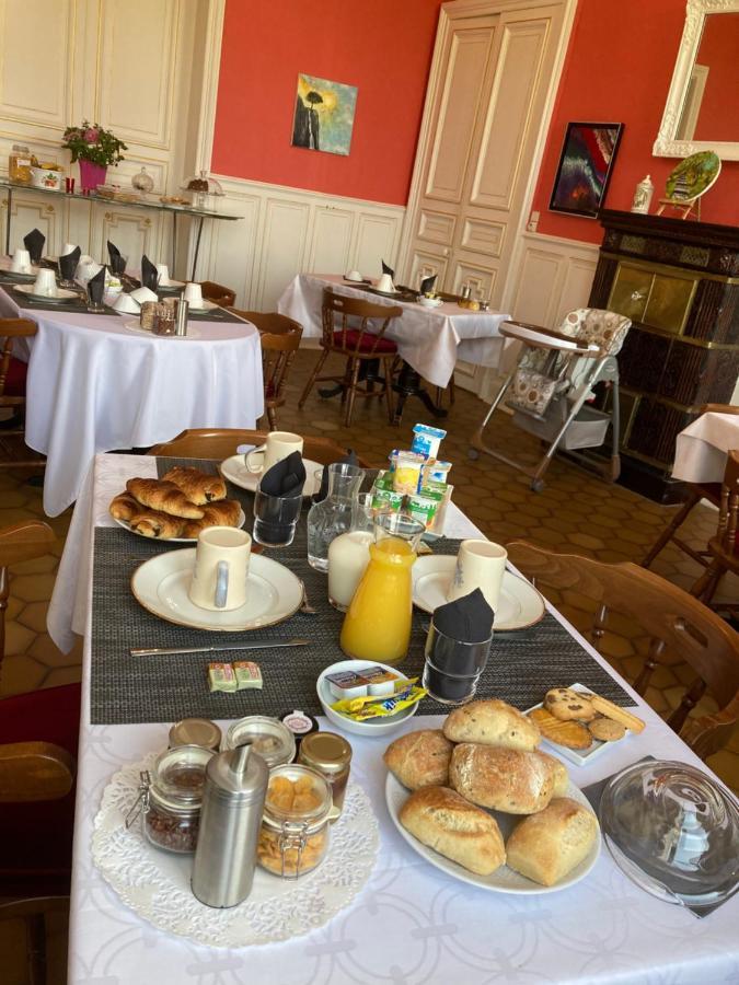 Chateau De La Bouchatte Chambre Les Roses Chazemais Kültér fotó